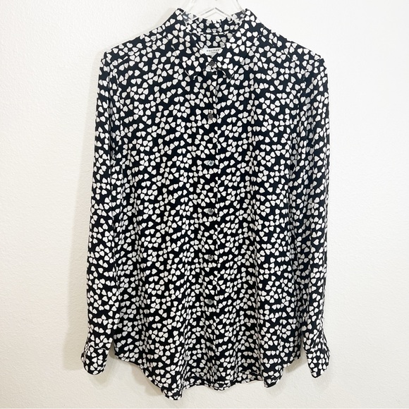 Equipment Tops - EQUIPMENT Essential Silk Heart-Print button down blouse black and white